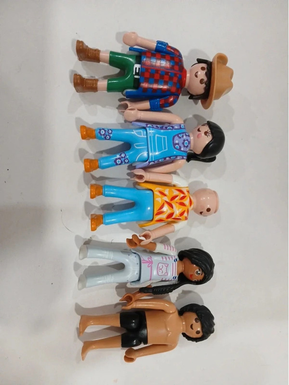Play mobile figures